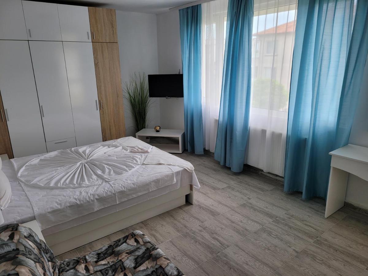 Guest House Evtimov Primorsko Esterno foto