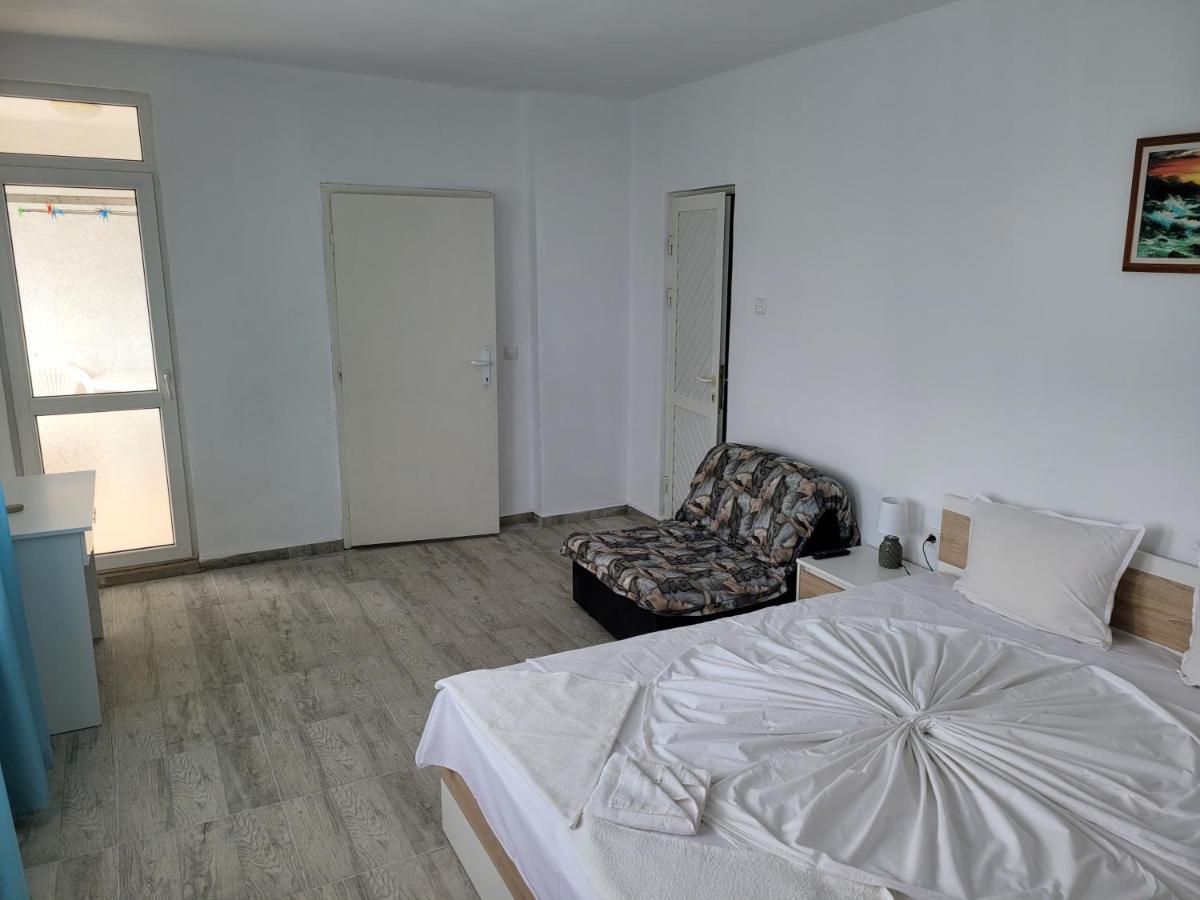 Guest House Evtimov Primorsko Esterno foto
