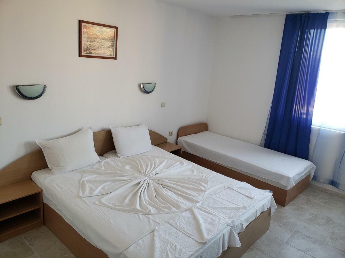 Guest House Evtimov Primorsko Esterno foto